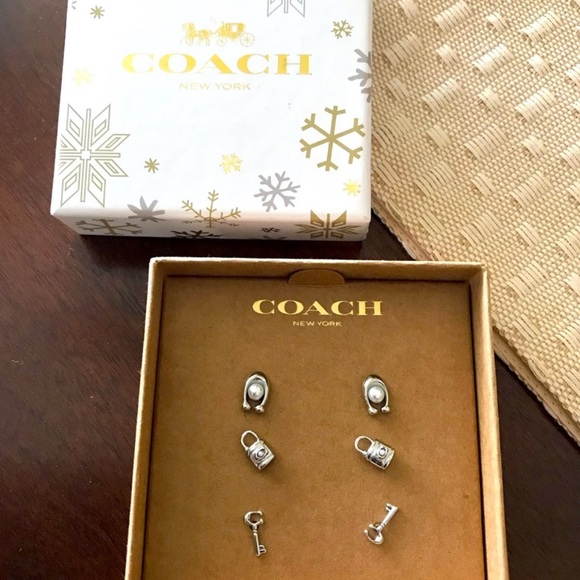 NEW! Coach Silver Earrings Collection 🩶🩶🩶🩶🩶🩶🩶🩶🩶 - Picture 2 of 4
